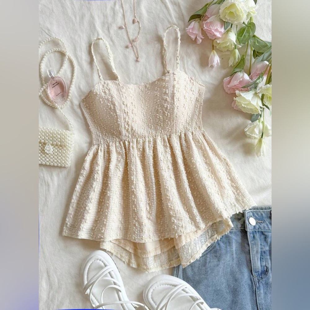 Cottagecore, cream coloured top, 4X